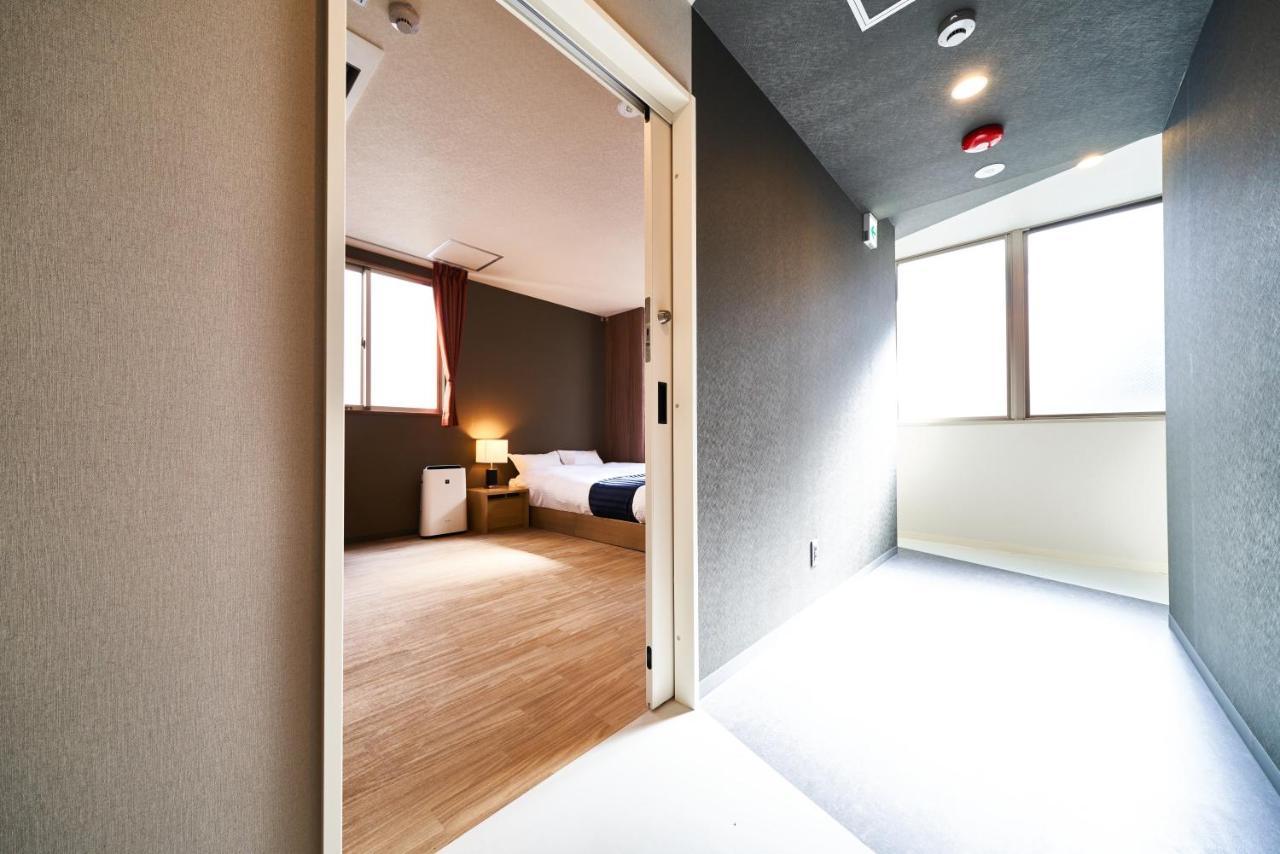 &And Hostel Shinsaibashi East Osaca Exterior foto